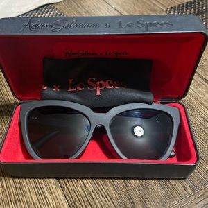 LE SPECS 57mm Polarized Cat Eye Sunglasses polarized